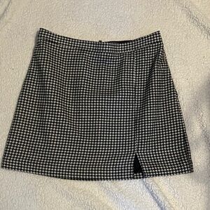 Hollister Black Ultra High-Rise Skirt